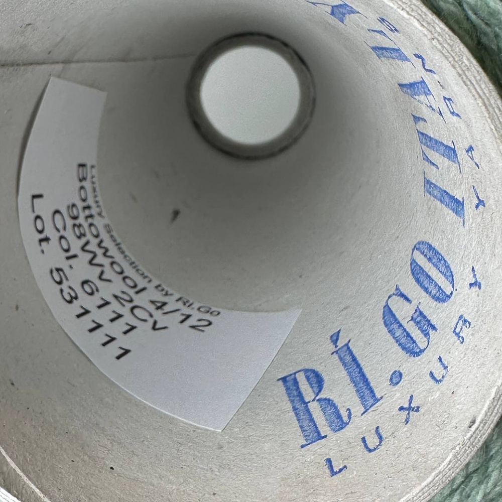 BOTTOWOOL - Luxury Selection by Ri.Go; 98% меринос, 2% купра; 300м/100гр, (4/12); col. 6111; S715