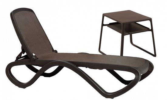 Шезлонг-лежак пластиковый со столиком Omega Pop