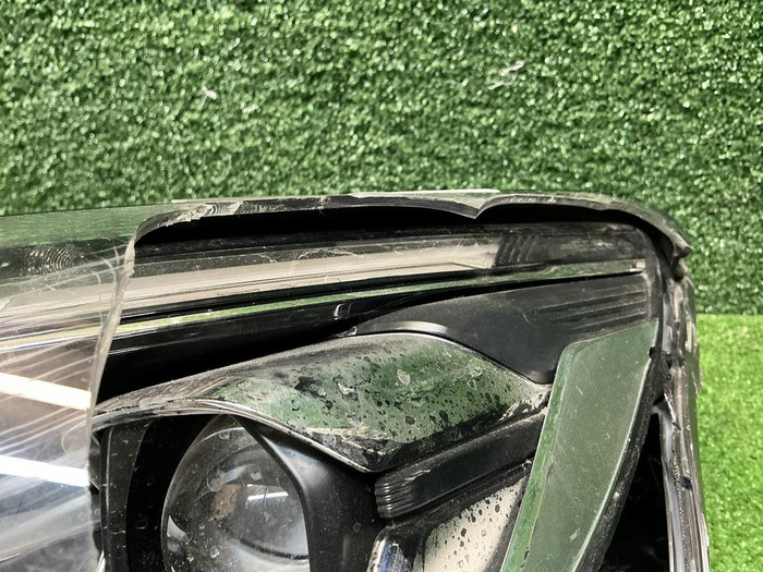 Битая Фара левая Geely Emgrand 2 (2021-н.в.) LED