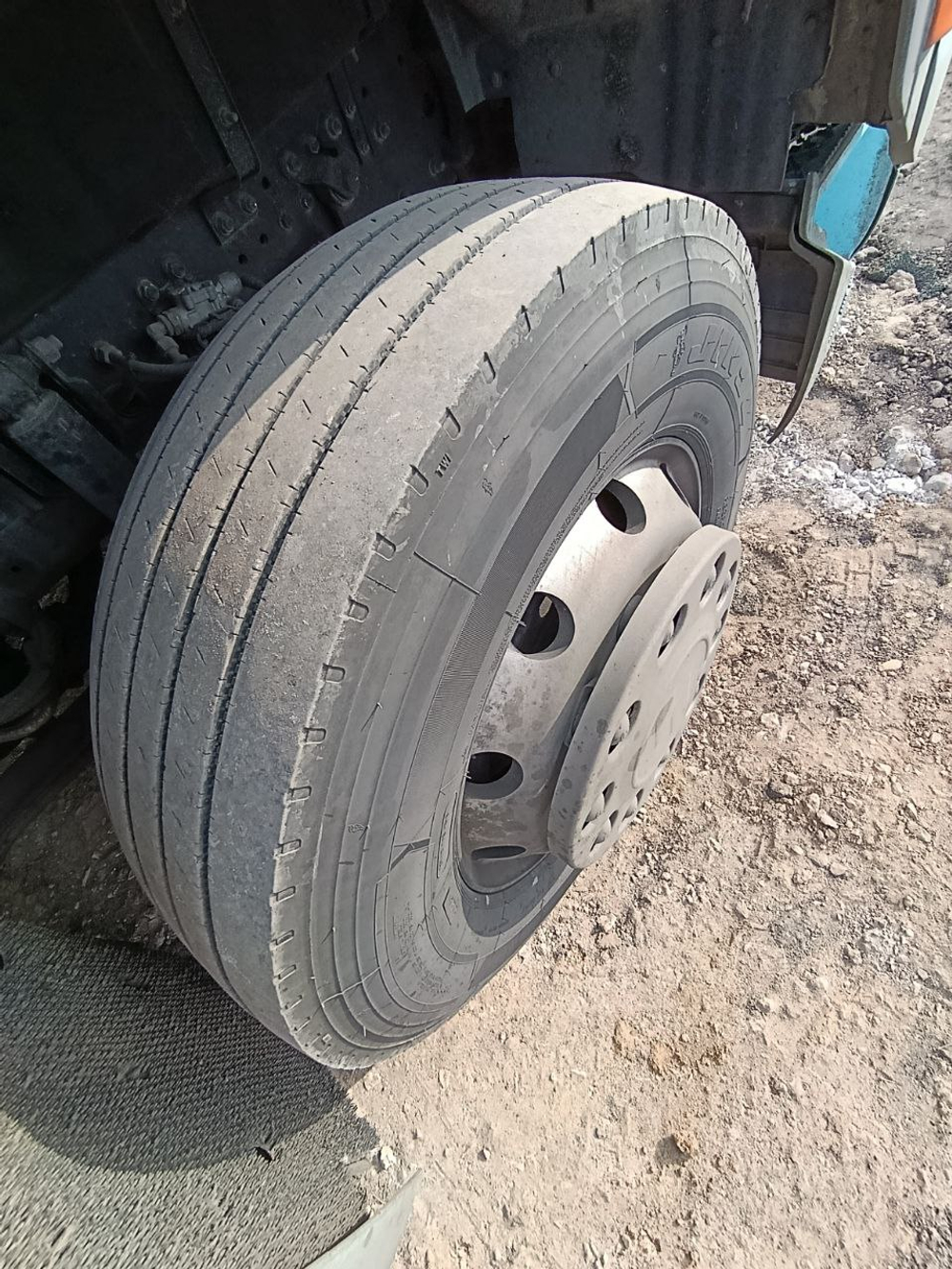 Shacman (Shaanxi) SX* 4x2 Седельный тягач SX4188YY381 (Дизельный, 12,5 л, 473 л.с., МТ)