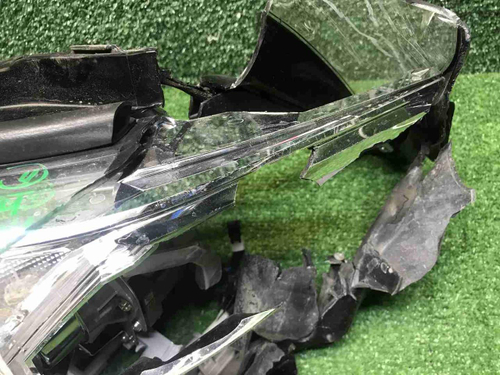Битая Фара левая Toyota Camry XV70 (2017-2021) LED