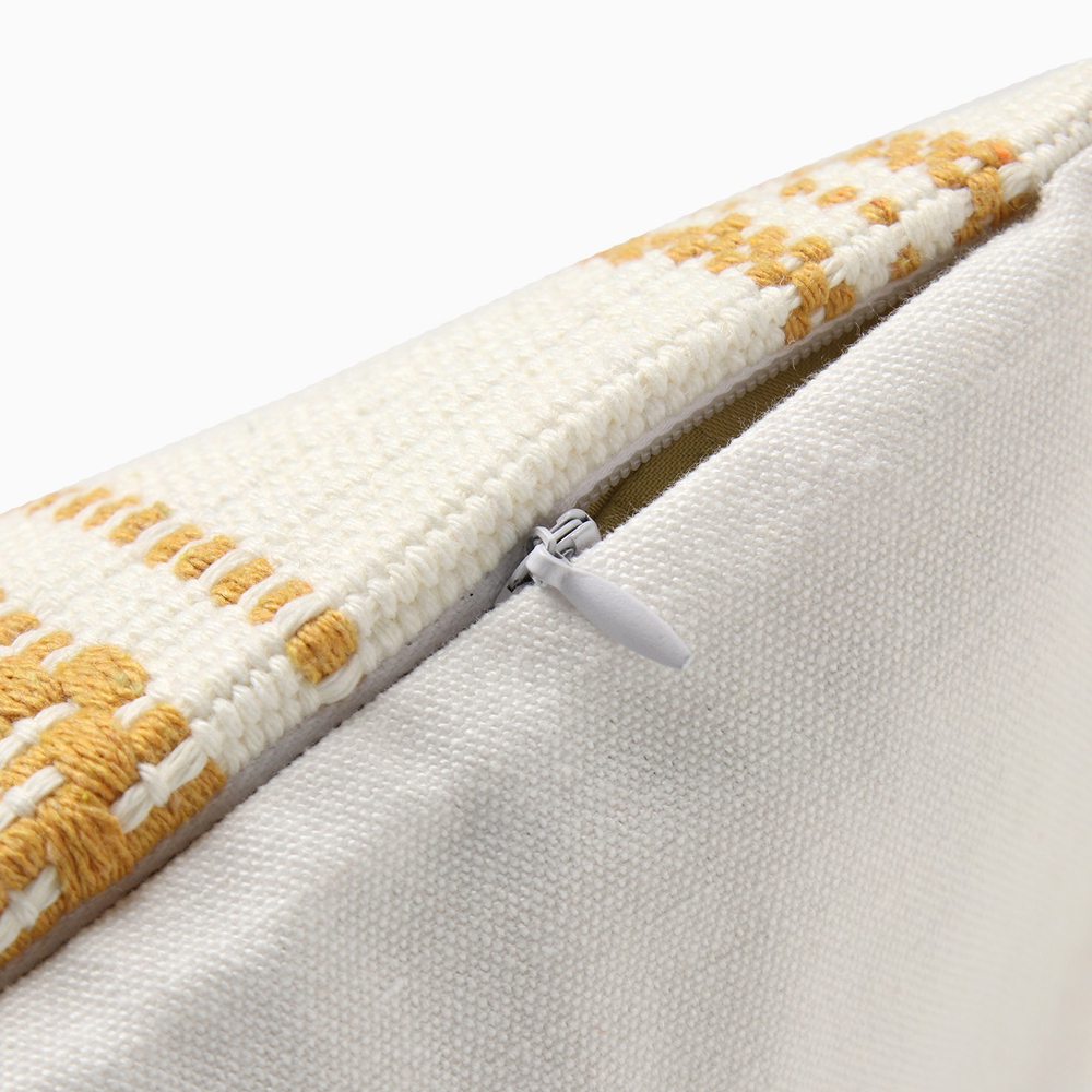 Наволочка декоративная Сканди 45х45 см горчица, полиэстер