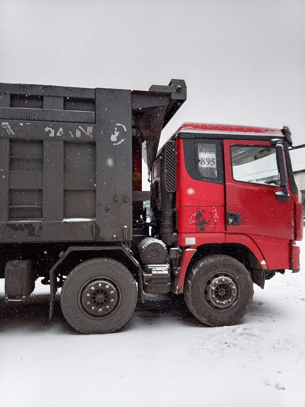 Shacman (Shaanxi) SX* 8x4 Самосвал SX331863366 (Дизельный, 12,5 л, 544 л.с., МТ)