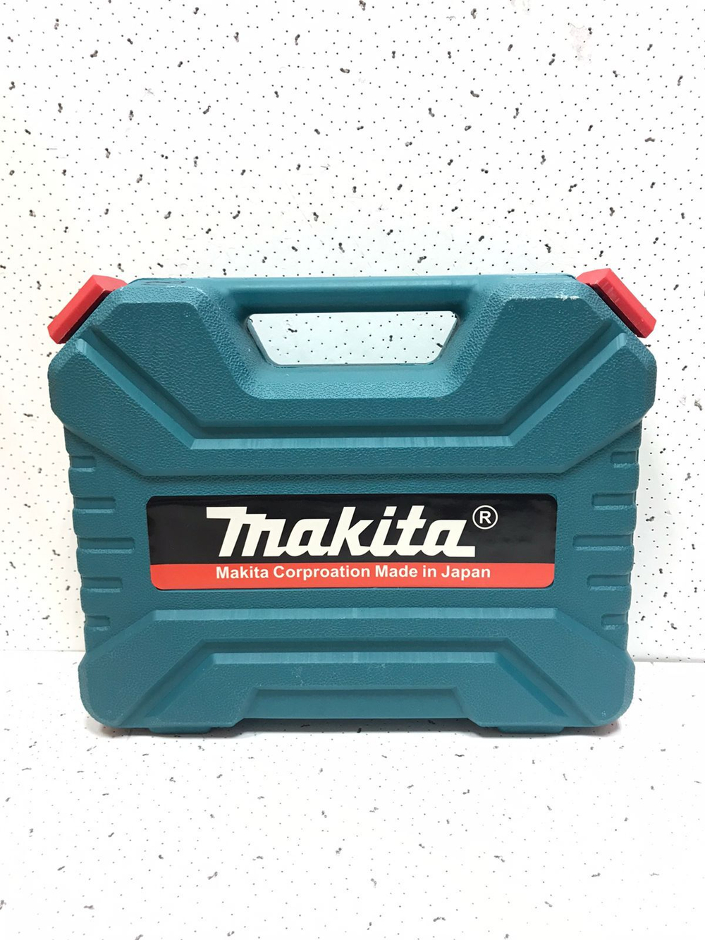 Шуруповерт Makita 18V