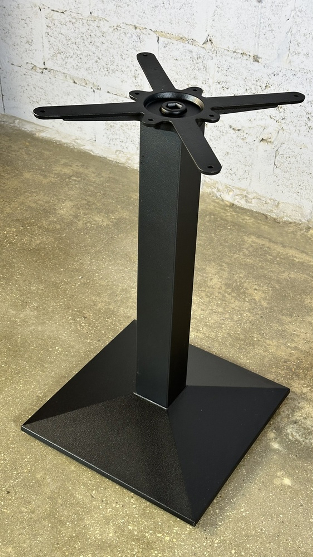 Подстолье стальное 1219EM