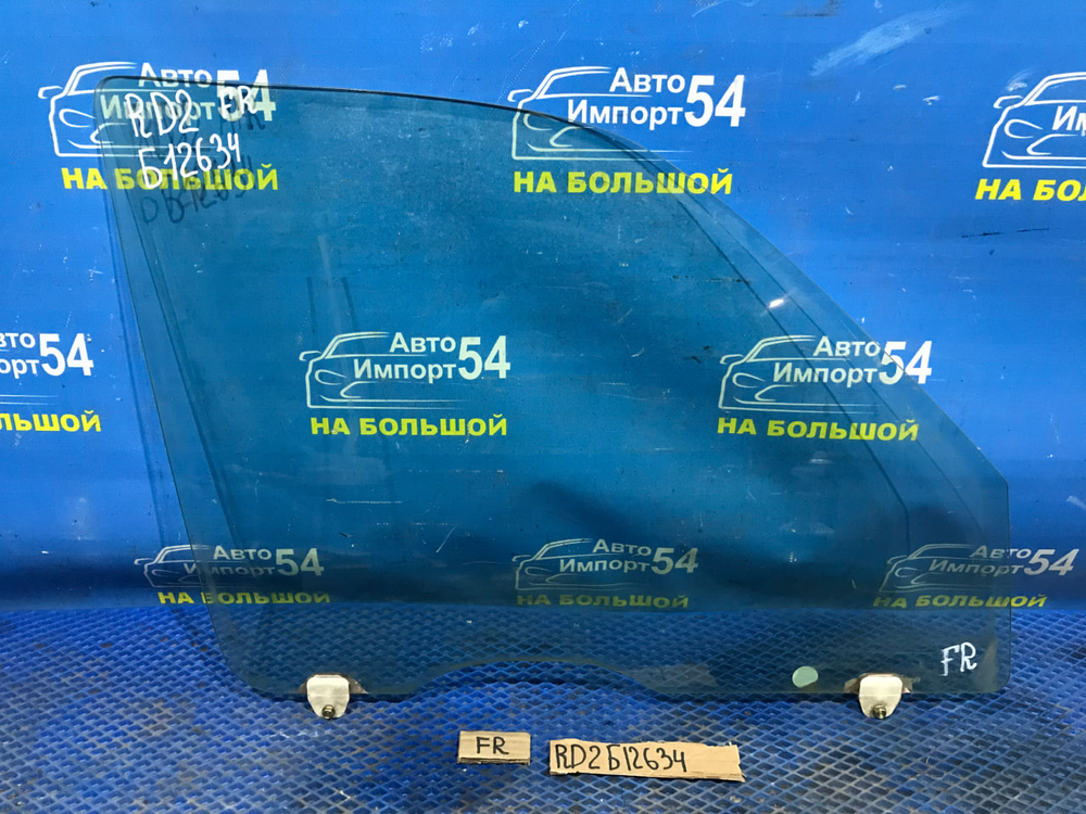 Стекло двери передней правой Honda CR-V 1995-2001