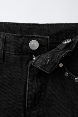 ZARA ДЖИНСОВАЯ ЮБКА-ШОРТЫ С ЗАКЛЕПКАМИ, ЧЕРНЫЙ