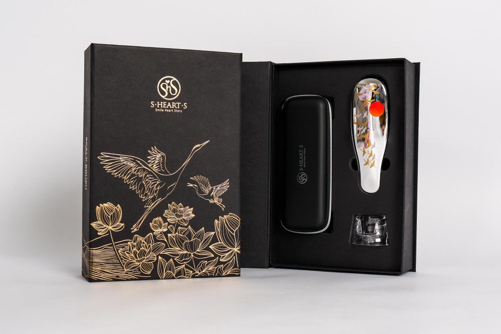 S-HEART-S Подарочный набор с расческой Scalp Brush MAKIE LIMITED EDITION (Цвет: Серебро)