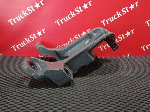 Кронштейн тяги реактивной 2018г.