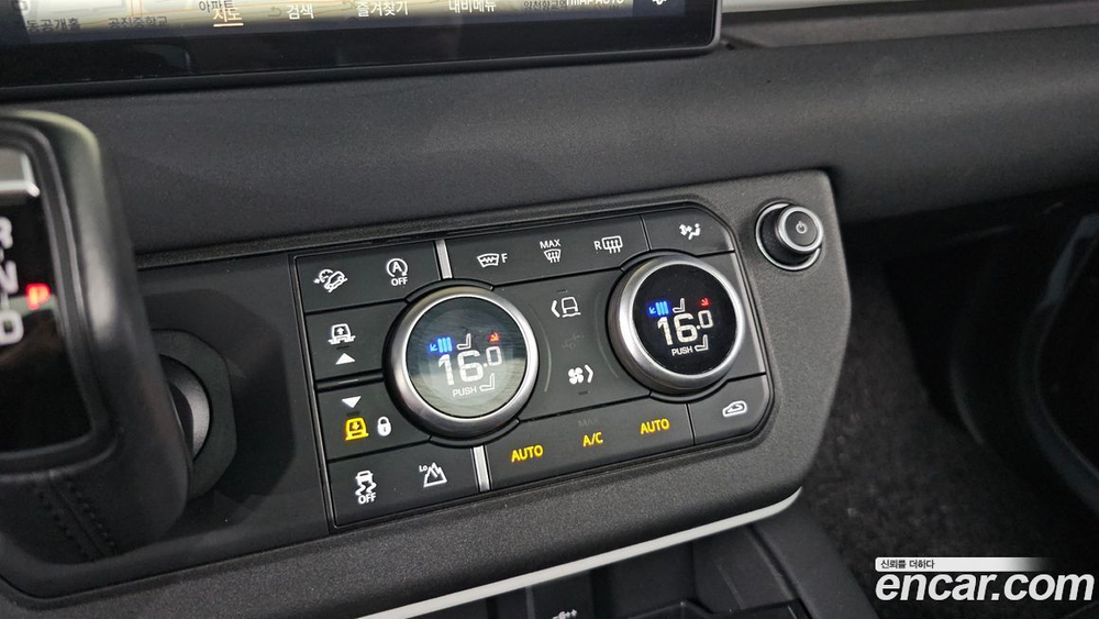 Land Rover Defender (L663) 110 D250 SE (08.2021)
