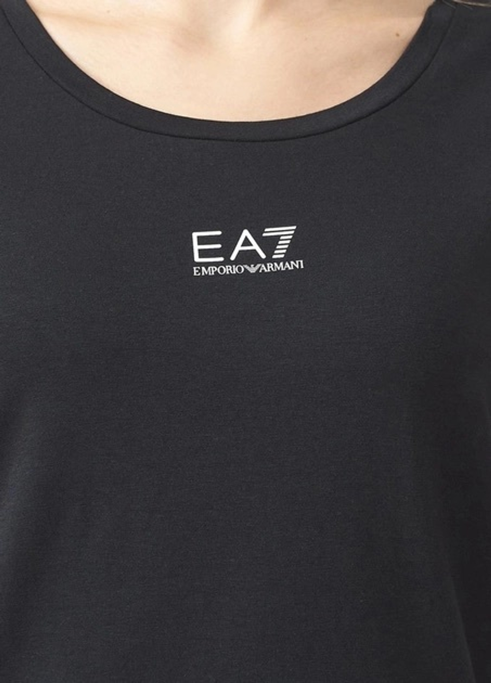 Футболка EA7