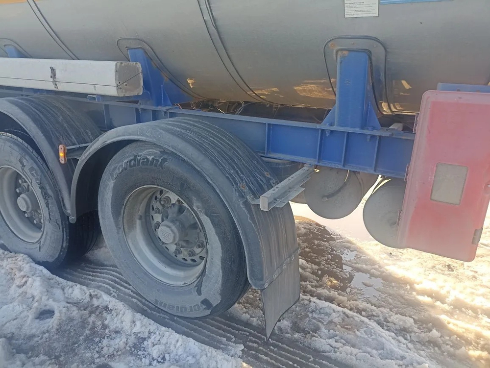 Сеспель SF4* Полуприцеп цистерна SF4B32