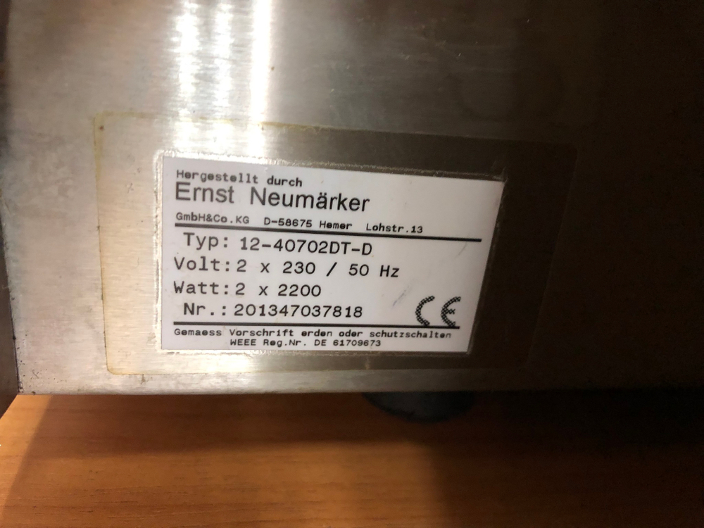 Вафельница NEUMARKER 12-40702DT б/у