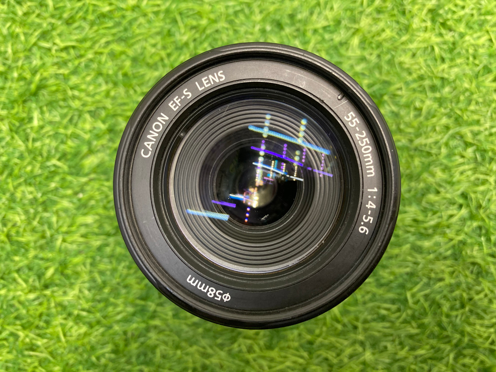 Canon EF-S 55-250mm 4-5.6 IS