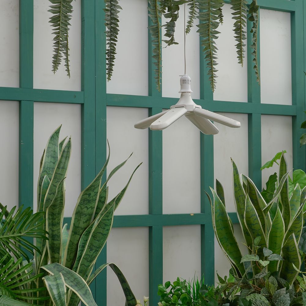 LED-P65-32W-SPSB-E27-FR-P4 PLP32WH Лампа светодиодная для растений. Форма P лепестковая. матовая. Спектр для рассады и цветения. Картон. ТМ Uniel