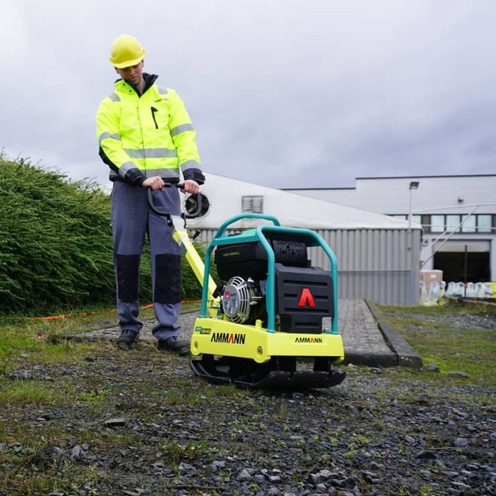 Виброплита бензиновая Ammann APR 22/40 (Honda GX160 / 109 кг) руч/пуск, 400 мм
