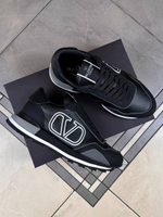 Кроссовки Valentino