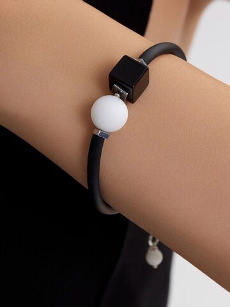 40085620 Браслет Роман с камнем