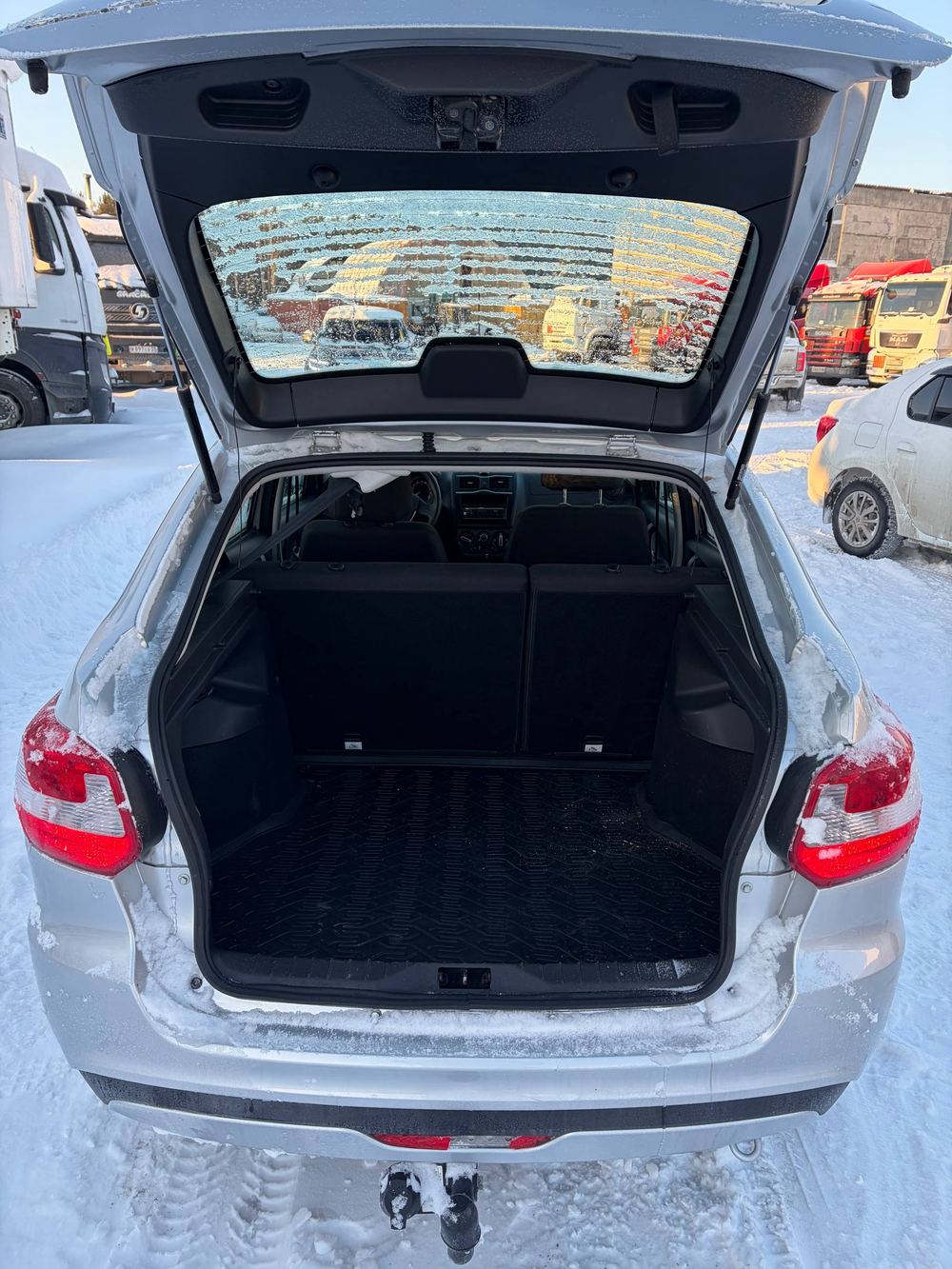 LADA GRANTA #CLUB 1.6 90hp 5MT