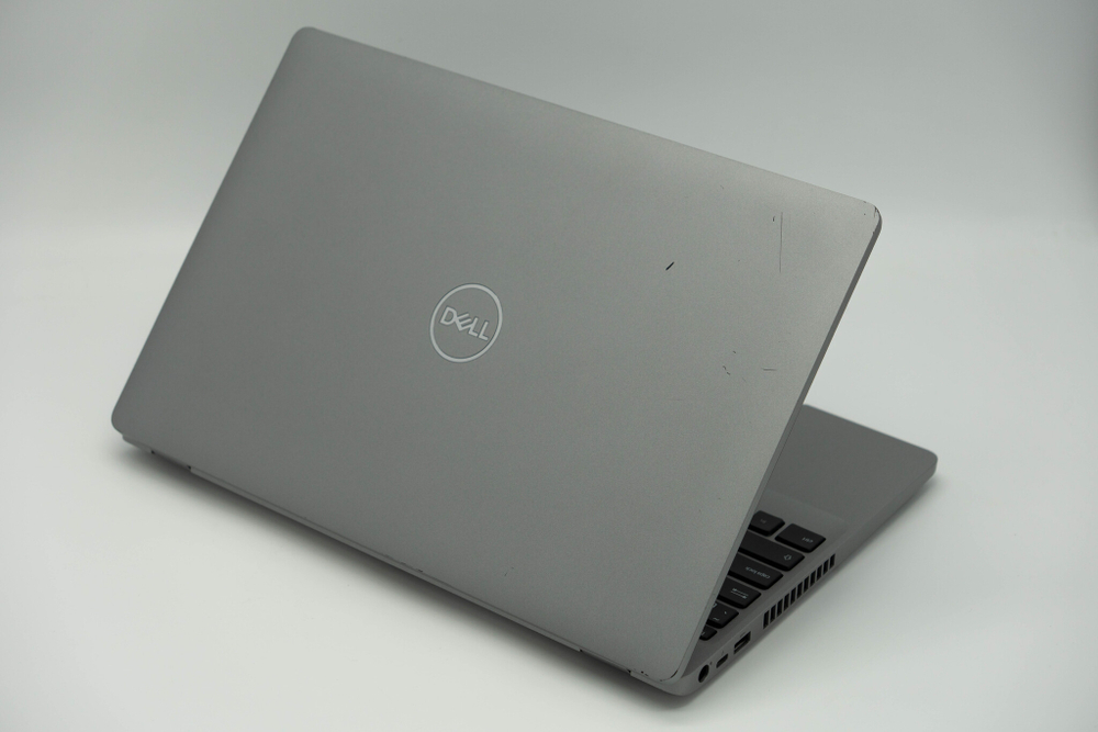 Ноутбук Dell Latitude 5511 ( i7-10850H / MX150 )