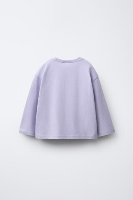 ZARA БАЗОВАЯ ФУТБОЛКА С ВЫШИТЫМ СЕРДЦЕМ, СВЕТЛО-СИРЕНЕВЫЙ