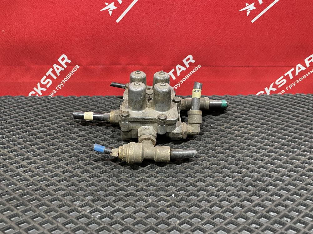 Кран защитный 4-х контурный