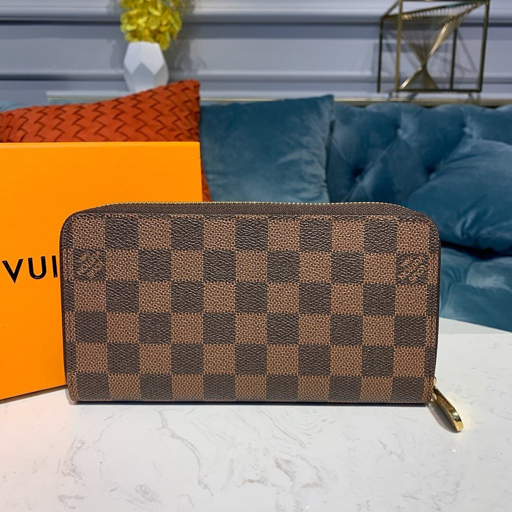 Louis Vuitton Zippy Wallet