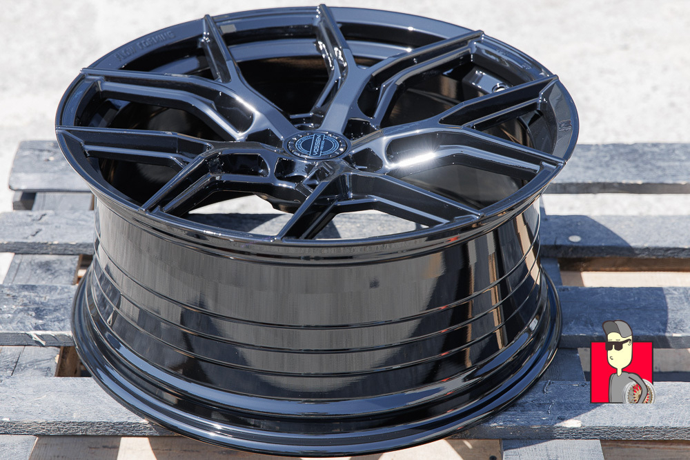 Комплект дисков RGW 018 19x8.5 et35 5x114.3