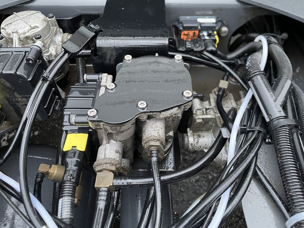 Кран управления тормозами прицепа 2023г