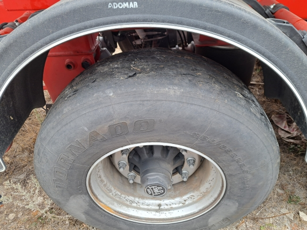 Компания автоприцепов 9639* Полуприцеп цистерна 9639T