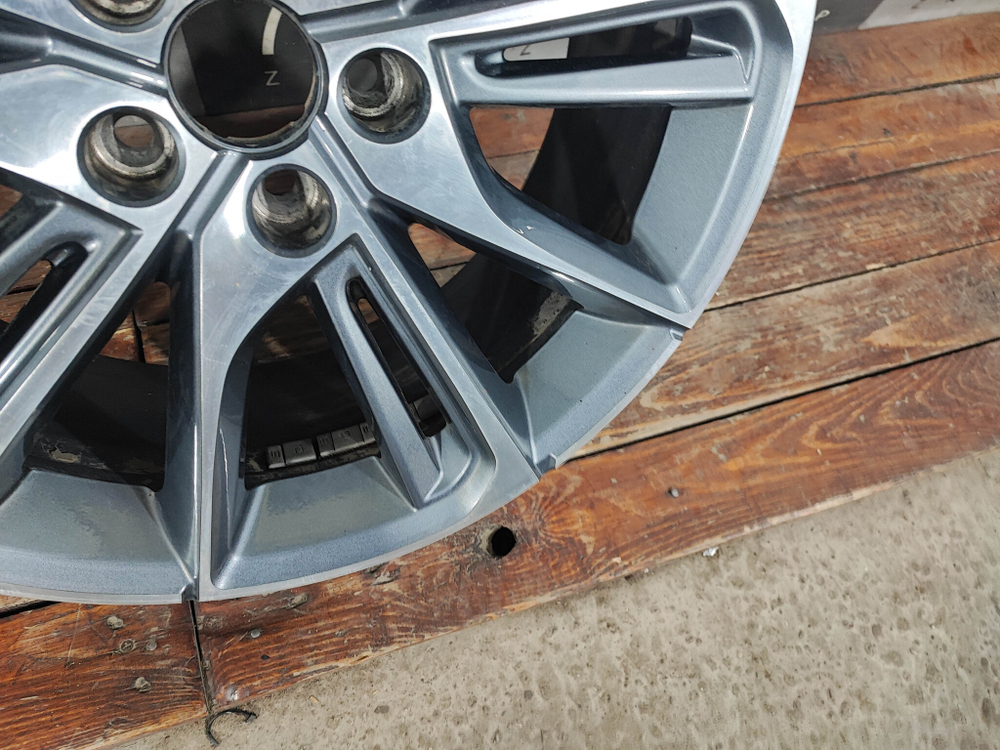 Диск колесный литой R19 Geely Tugella 19-нв Б/У Оригинал 4024035700