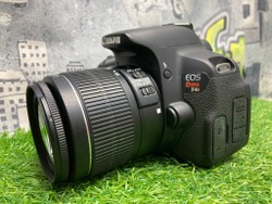 Canon Rebel T4i Kit 18-55mm IS II 14.000 кадров