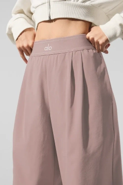 Alo yoga Брюки свободного кроя, серо-коричневый