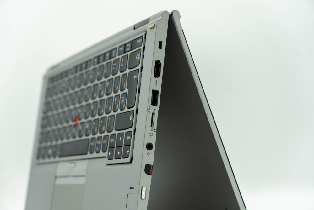 Lenovo ThinkPad X380 Yoga ( i5-8350U )