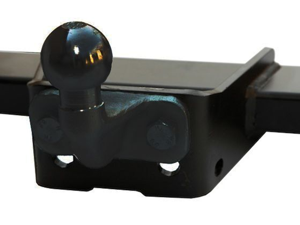 Фаркоп Auto-Hak O 81 Toyota Hilux пикап 2010-2015(паспорт и сертификат в комплекте)(без электрики)