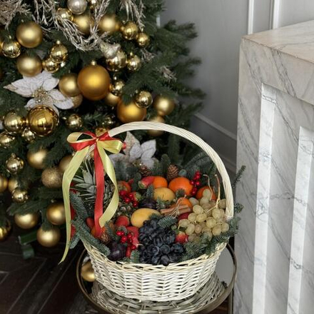 Новогодняя фруктовая корзина с фруктами , премиум