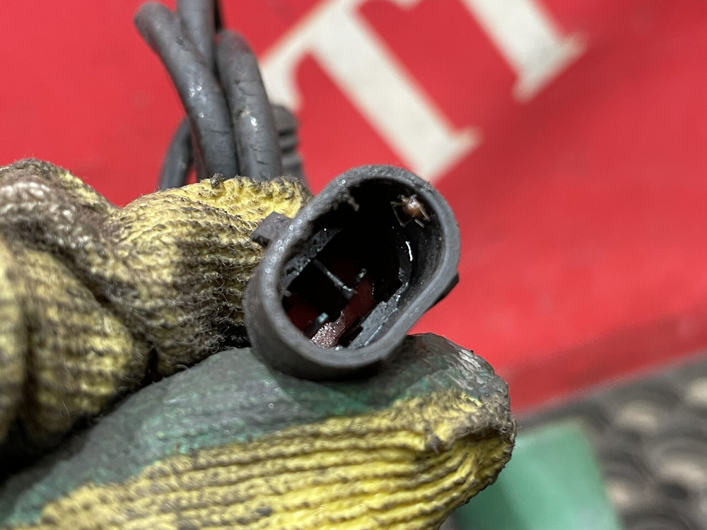 Суппорт задний правый 2016г.