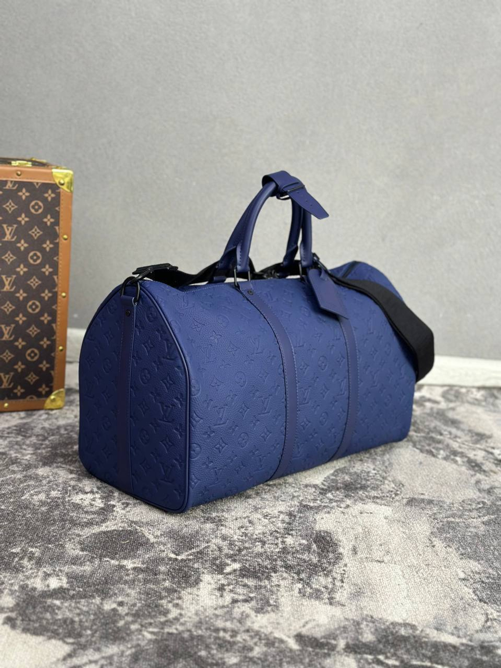 Сумка-мессенджер Louis Vuitton