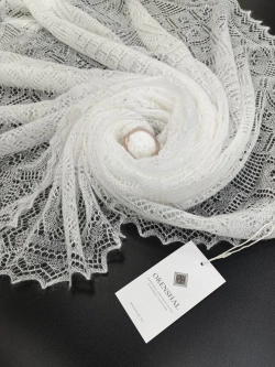 Оренбургский пуховый платок-паутинка А110-02 экрю