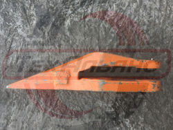 Зуб центральный Hitachi 56600-51382 погрузчика ZW180