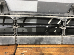 Решетка переднего бампера Kia Seltos 19-нв Б/У Оригинал 86531Q5000