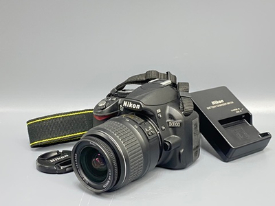 Nikon D3100 kit 18-55mm 1600 кадров