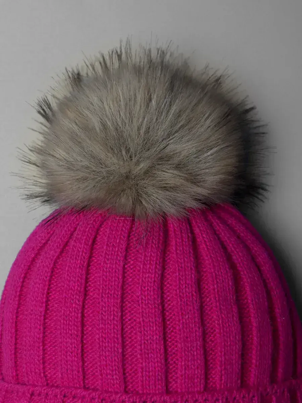 Шапка зимняя детская с помпоном на завязках и снуд