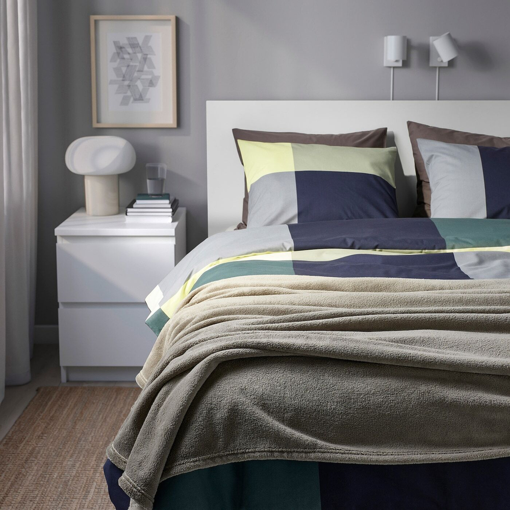 IKEA TRATTVIVA  (ИКЕА ТРАТТВИВА)  -  Покрывало, светло-серо-зеленое, 230x250 см