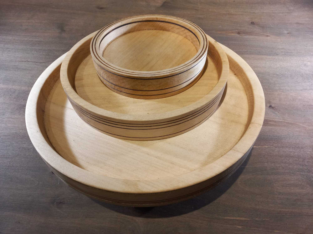 Блюдо из осины с полосками