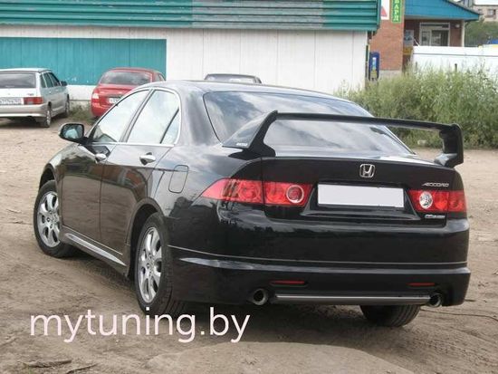 Накладки на пороги Mugen V.2 для Honda Accord 7