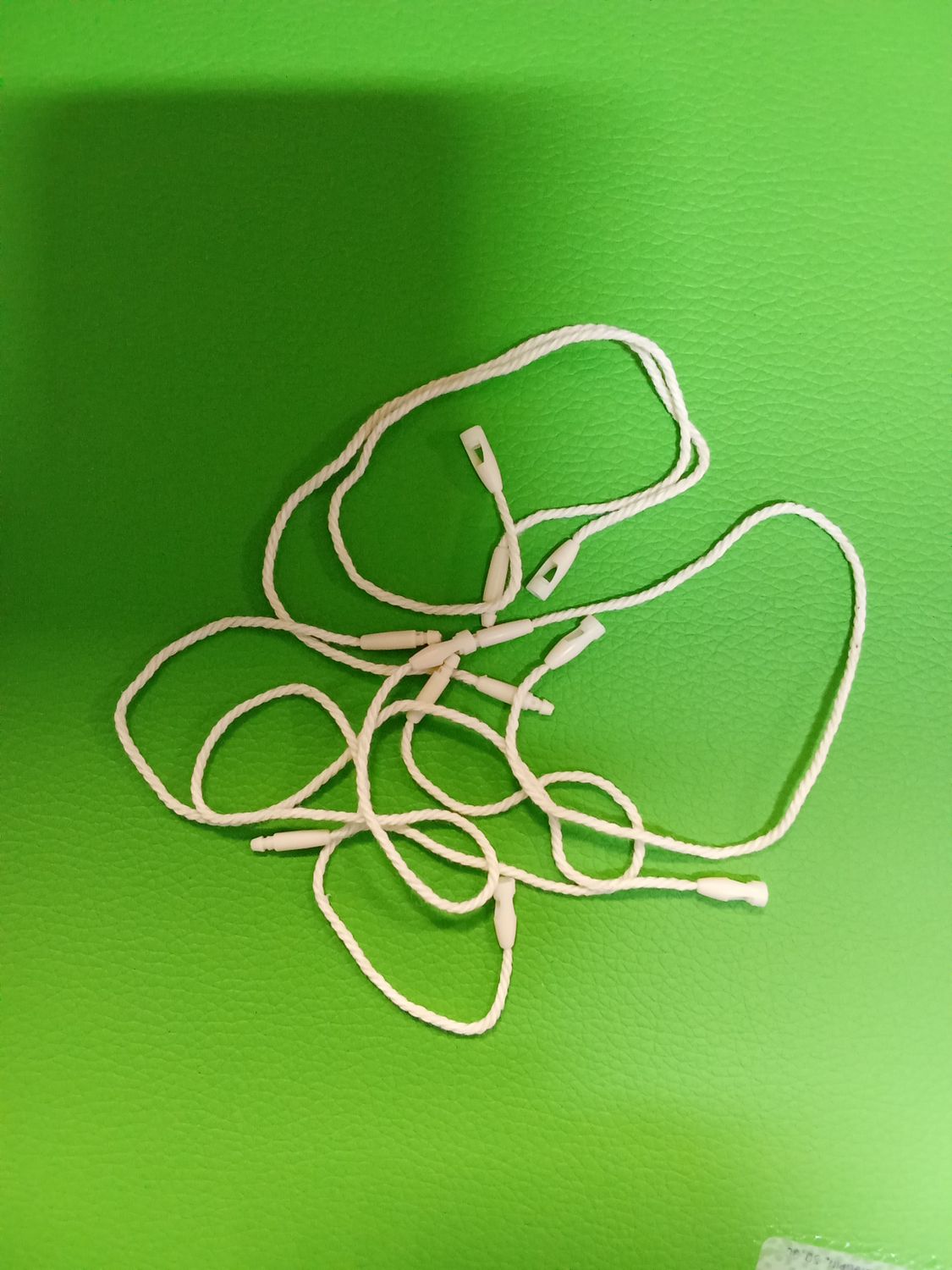 шнур-застежка ,для бирки , цвет молочный, 10шт