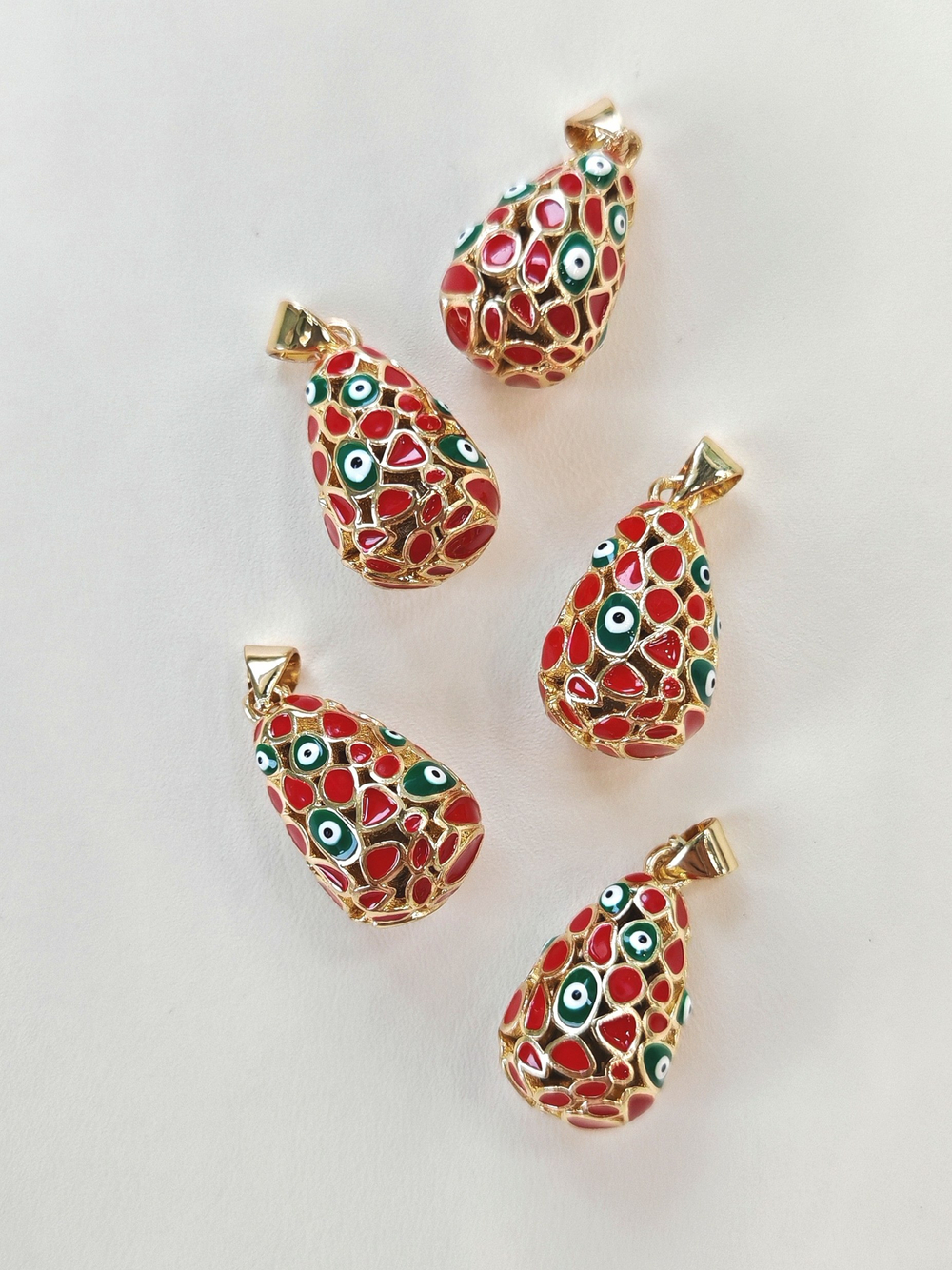 пко20-кз Подвеска "Капля с глазками" объемная 20*12мм, красный, позолота