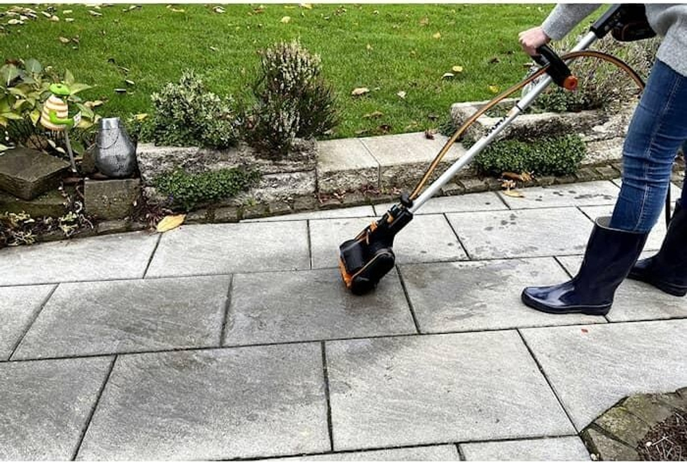 Аппарат для чистки дорожек Worx WG441E аккумуляторный