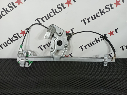 Стеклоподъемник правый 2018г.